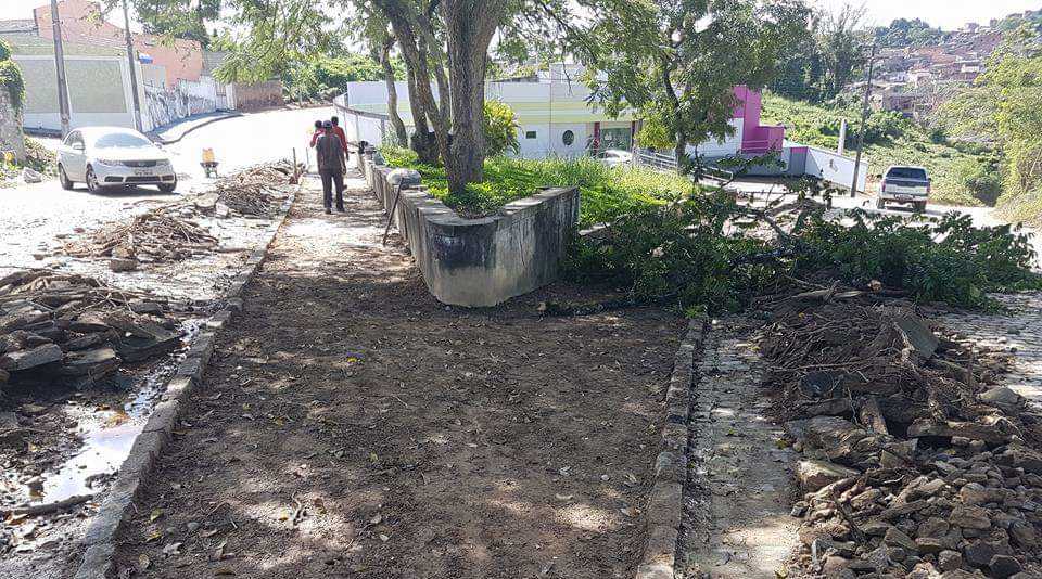 Camacã: Prefeitura revitaliza mais uma praça

